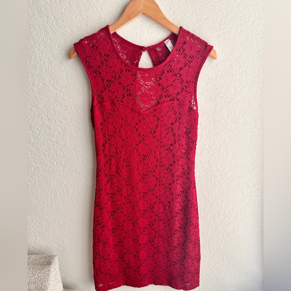 ♥️ Lovely Day Women’s Sleeveless Lace Dress